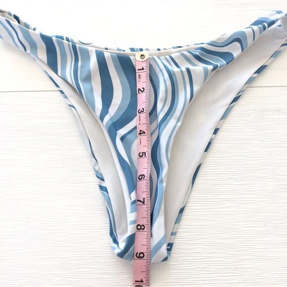 Blue Wave Bikini 2 Piece Set Underwire Bikini Top & High Rise Bikini Bottoms - Picture 9 of 9